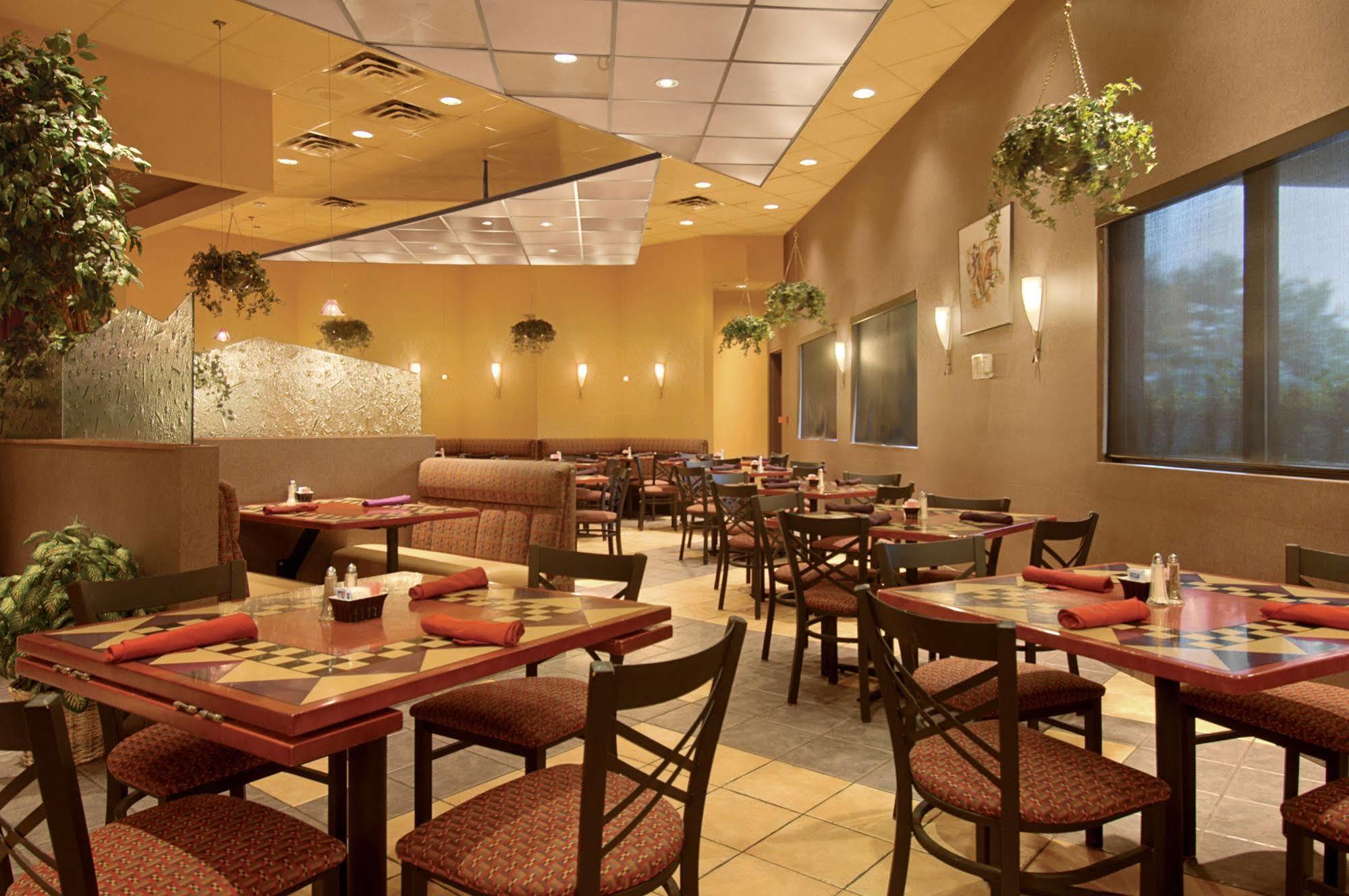 Ramada By Wyndham Toms River Hotel Restaurante foto